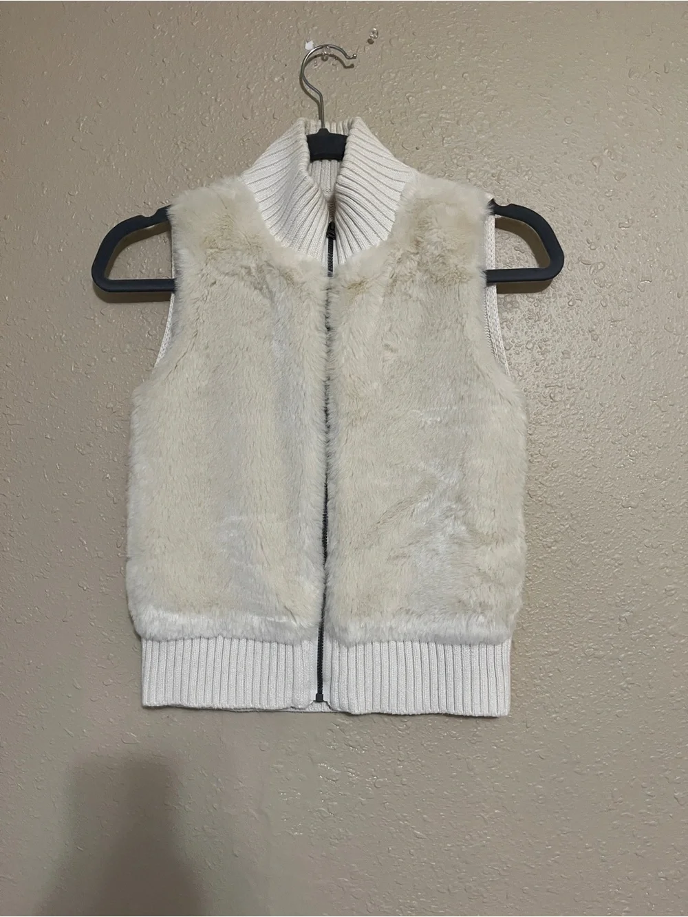 GAP Cream Faux Fur Zip Vest with Ribbed Collar *Girls Large